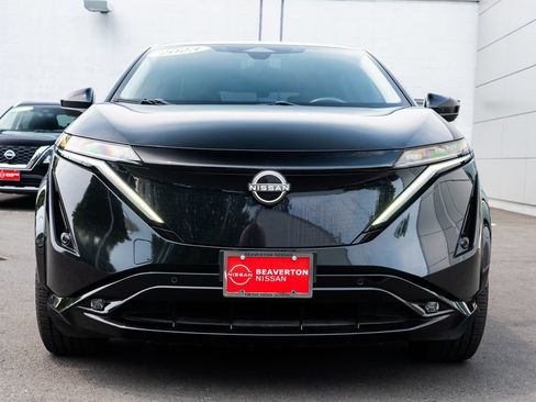 Used 2023 Nissan Ariya FWD image 2
