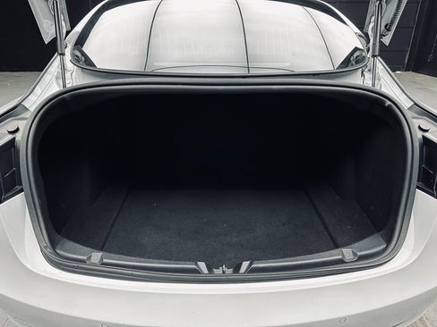 Used 2018 Tesla Model 3 Long Range RWD image 42