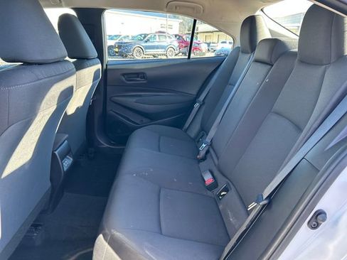 Used 2025 Toyota Corolla LE image 16