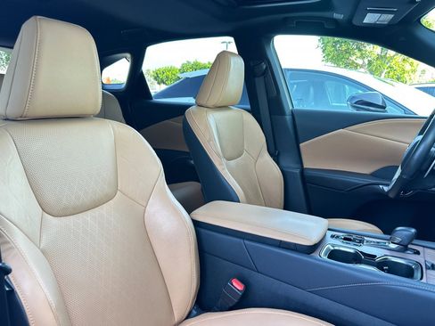 Used 2024 Lexus RX 350 Premium Plus w/ Convenience Package image 30