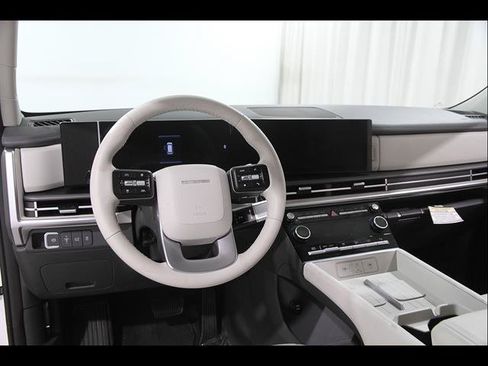Certified 2026 Hyundai Santa Fe SE AWD/4WD image 6