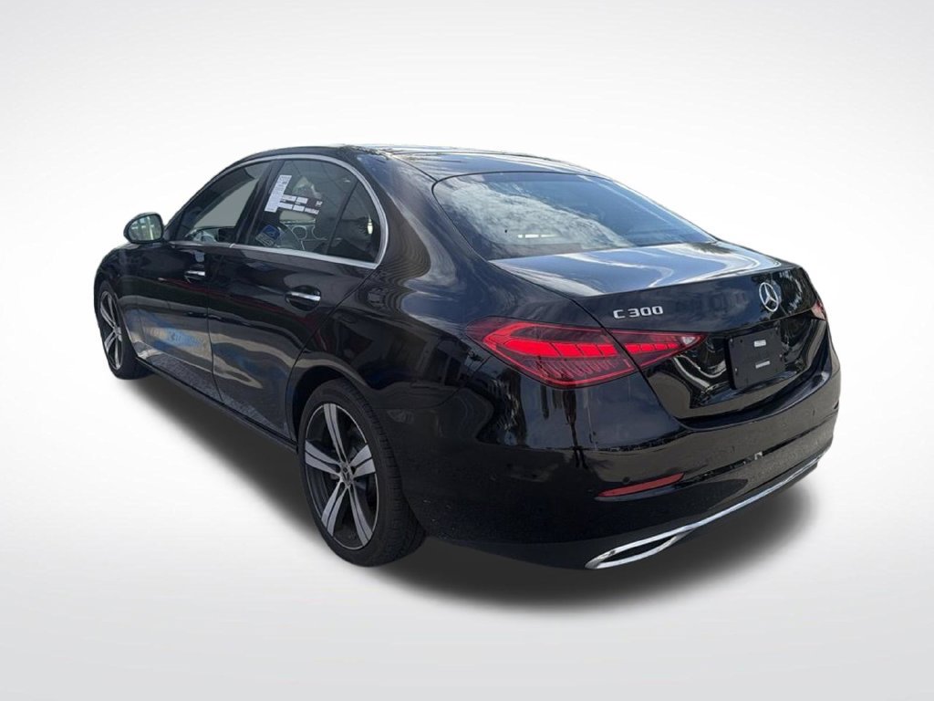 Used 2025 Mercedes-Benz C 300 Sedan image 4
