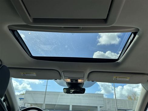 Used 2025 Honda Odyssey Touring image 19