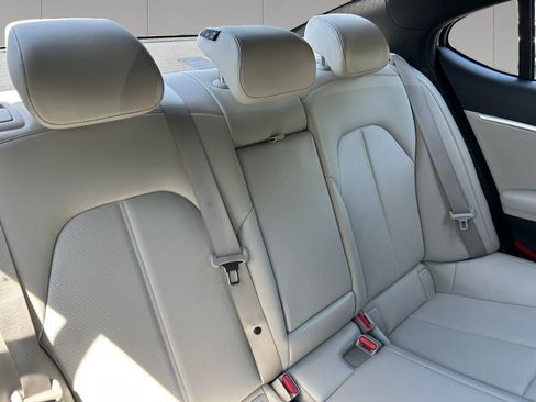 Used 2024 Genesis G70 2.5T AWD/4WD image 18