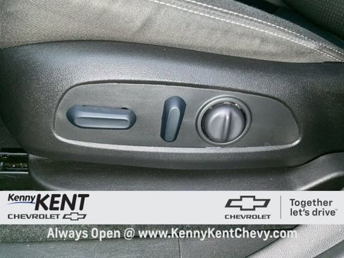 Certified 2022 GMC Terrain SLE w/ Driver Convenience Package image 22