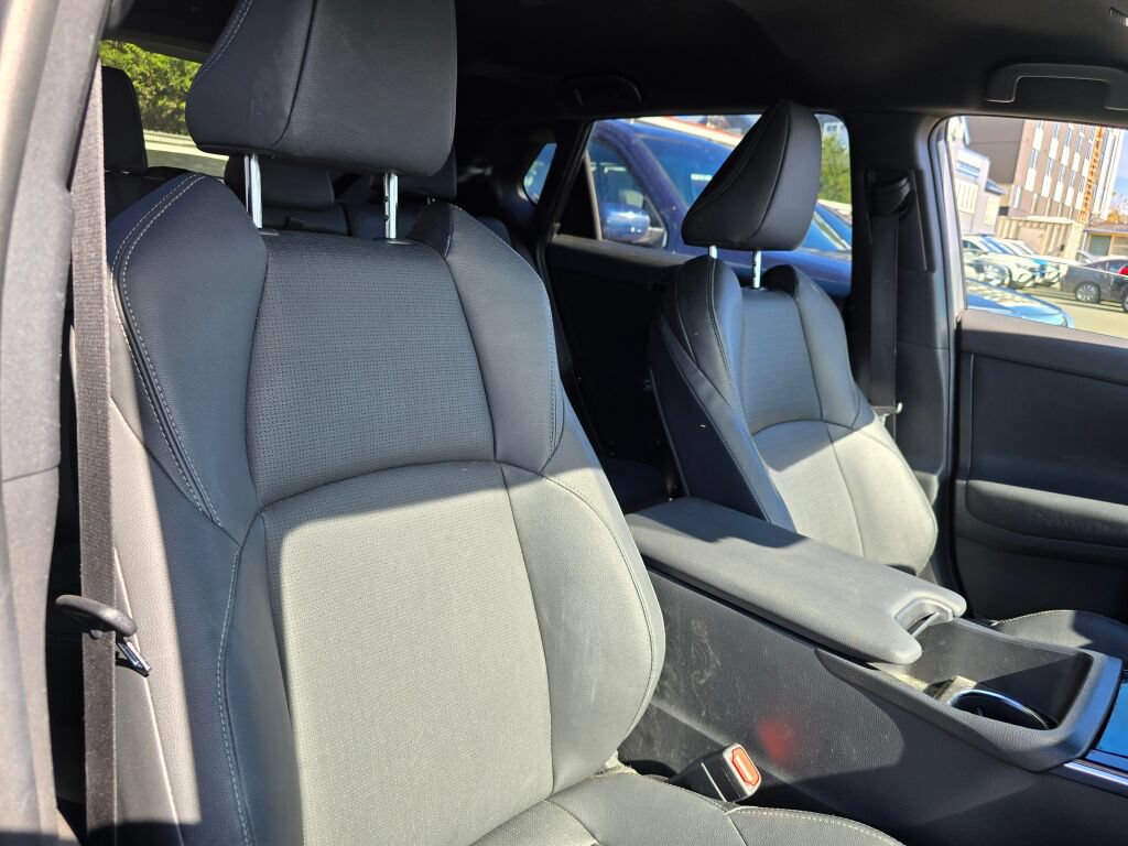 Certified 2023 Subaru Solterra AWD image 5