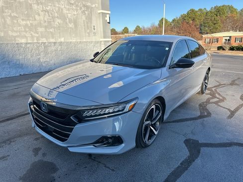 Used 2022 Honda Accord Sport image 3