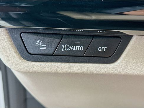 Used 2025 BMW X2 xDrive28i image 17