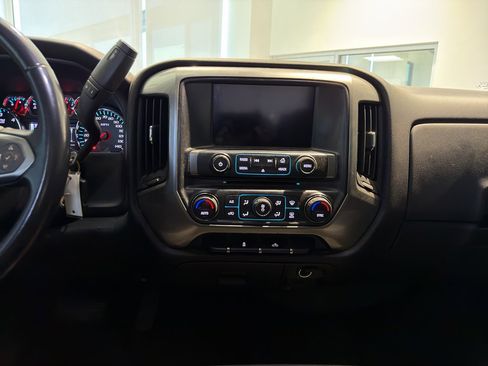 Used 2017 Chevrolet Silverado 1500 LT w/ Texas Edition image 16