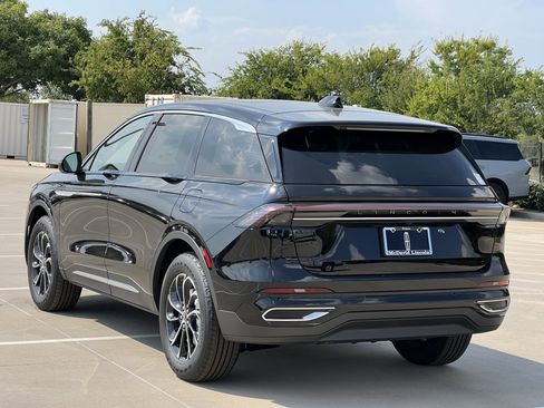 New 2025 Lincoln Nautilus Premier w/ Equipment Group 102A image 7