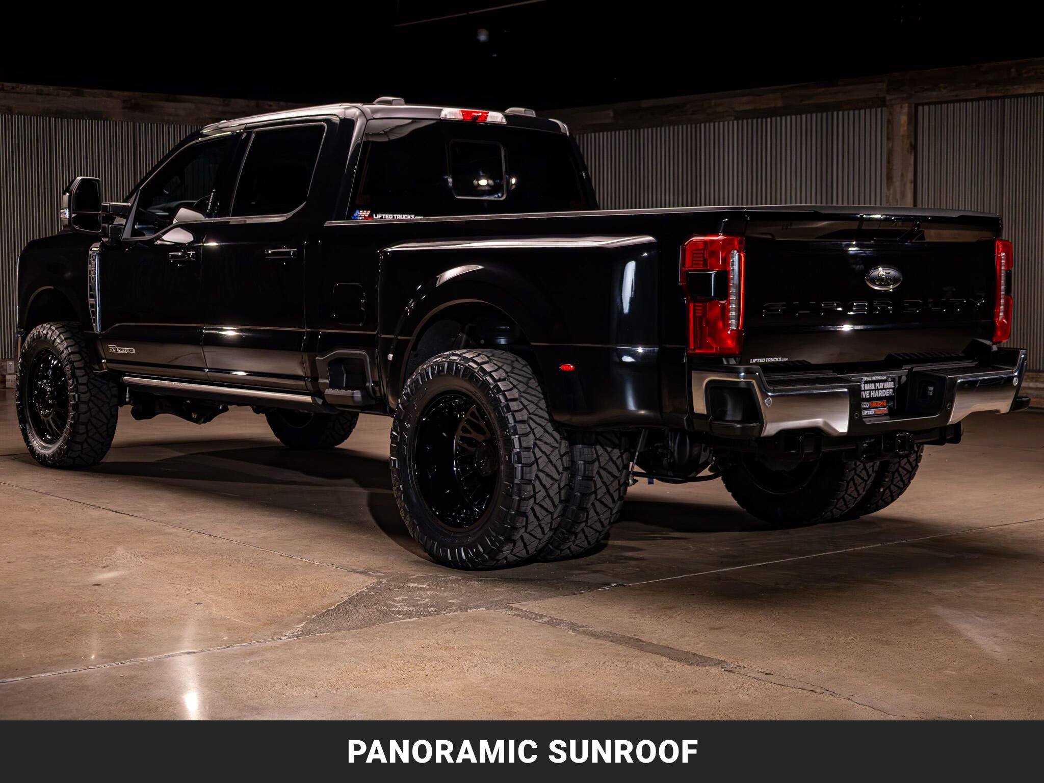 Used 2023 Ford F350 Lariat w/ Lariat Ultimate Package AWD/4WD image 7
