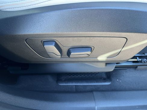 New 2026 BMW X1 xDrive28i w/ Technology Package image 37