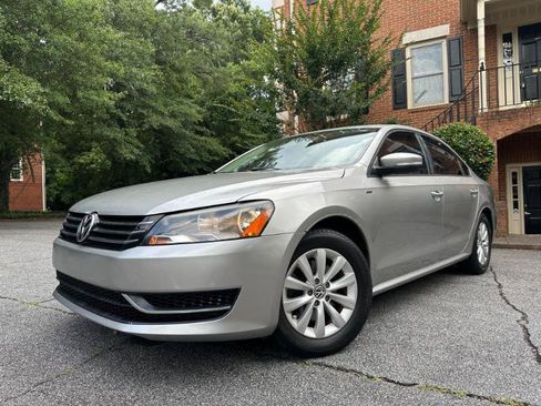 Used 2014 Volkswagen Passat 1.8T Wolfsburg Edition FWD image 1