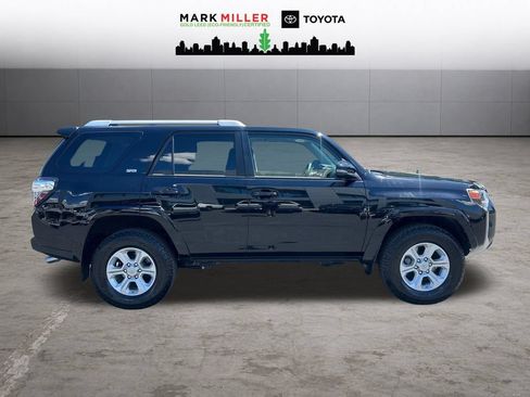 Used 2018 Toyota 4Runner SR5 Premium AWD/4WD image 7