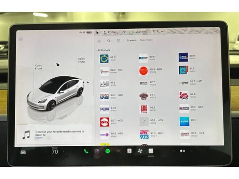 Used 2022 Tesla Model 3 Long Range AWD/4WD image 30