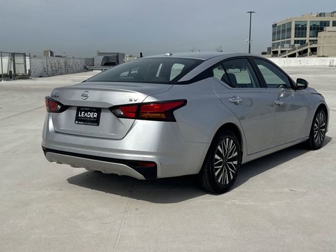 Used 2023 Nissan Altima 2.5 SV image 8