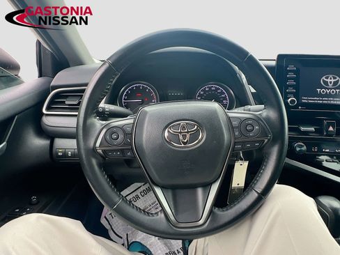 Used 2023 Toyota Camry SE image 14