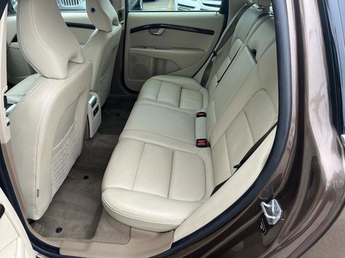 Used 2014 Volvo XC70 T6 image 13