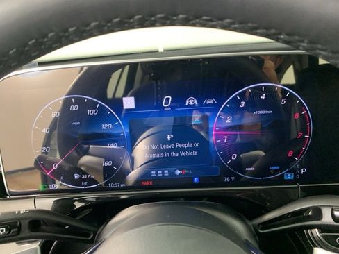 Used 2025 Mercedes-Benz E 450 4MATIC All-Terrain Wagon image 19