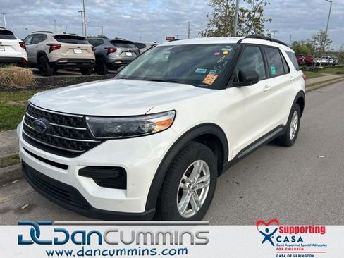 Used 2023 Ford Explorer XLT AWD/4WD image 1