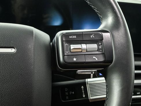 Used 2024 Hyundai Santa Fe SE image 16