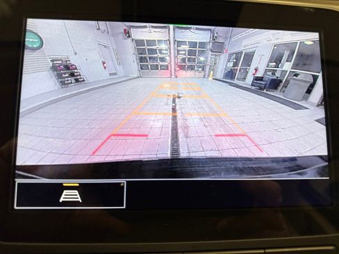 Used 2021 Chevrolet Malibu Premier image 21