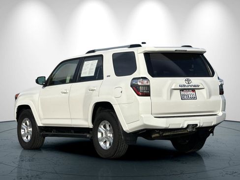 Used 2020 Toyota 4Runner SR5 image 6