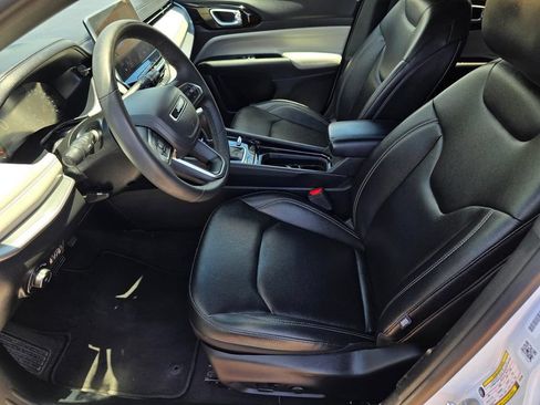 Used 2025 Jeep Compass Limited AWD/4WD image 25