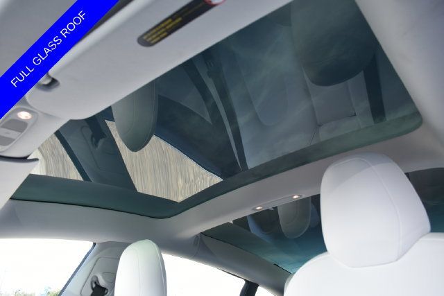 Used 2020 Tesla Model 3 Standard Range Plus RWD image 8