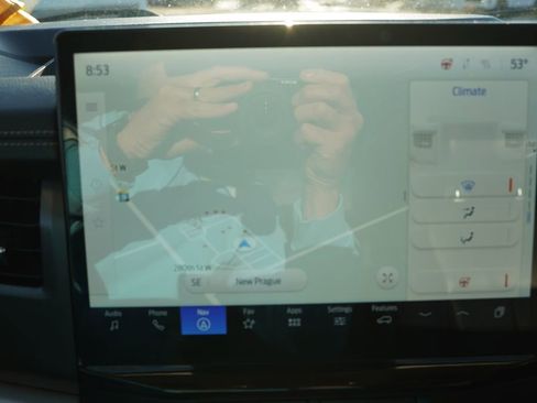 Certified 2024 Ford Expedition XLT image 29