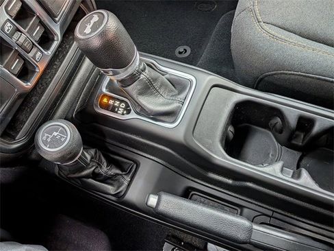 Used 2024 Jeep Wrangler Sport S image 24