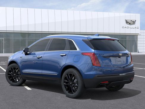 New 2026 Cadillac XT5 Premium Luxury w/ LPO, ONYX Package image 3