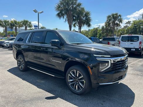 New 2026 Chevrolet Suburban LS w/ LS Custom Edition RWD image 9