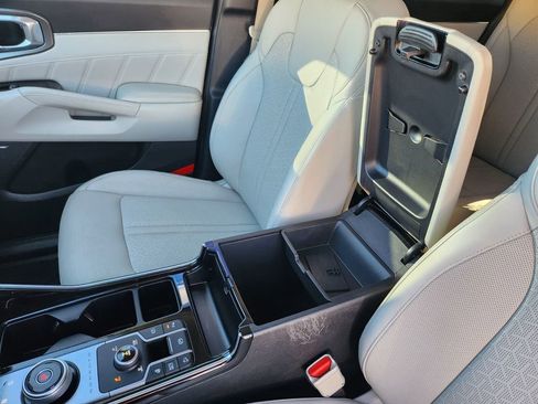 Used 2024 Kia Sorento SX Prestige image 29