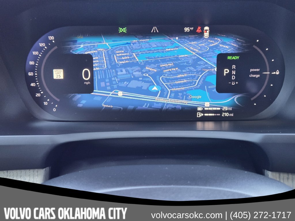 Certified 2024 Volvo XC90 T8 Ultimate w/ Lounge Package AWD/4WD image 12