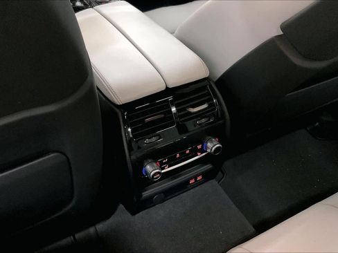 Used 2023 BMW M5 w/ Competition Package image 38