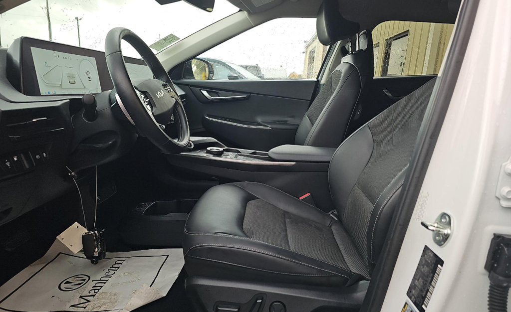 Used 2024 Kia EV6 Light RWD image 10