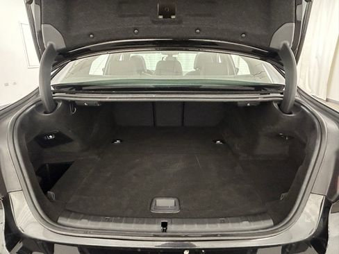 Used 2023 BMW 530e xDrive w/ Premium Package image 38