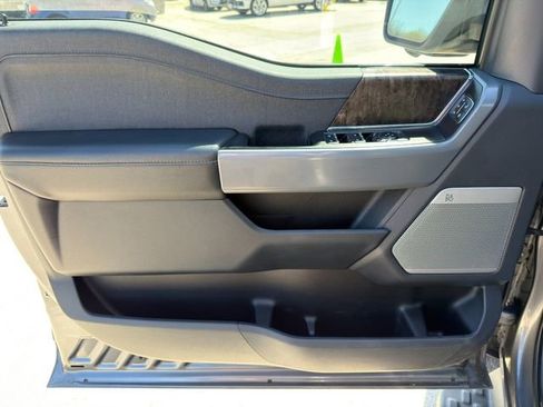 Used 2022 Ford F150 Lightning Lariat w/ Equipment Group 511A High image 25