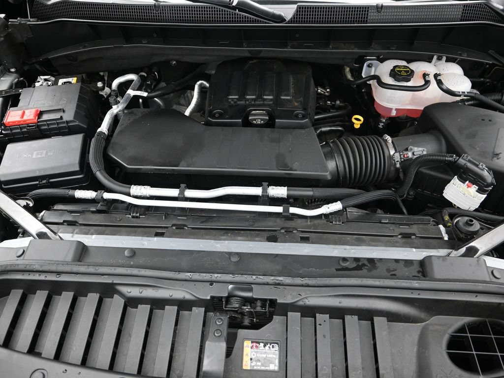 Used 2026 Chevrolet Silverado 1500 Custom w/ Turbomax Blackout Package RWD image 16