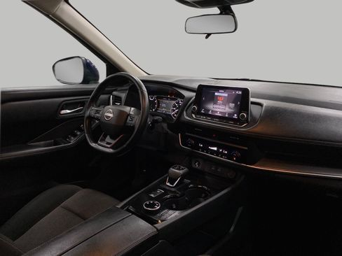 Certified 2025 Nissan Rogue SV AWD/4WD image 19