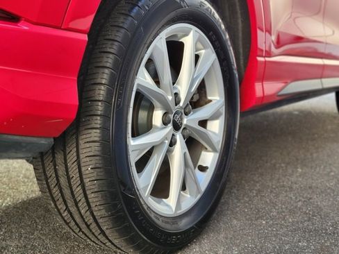 Used 2024 Audi Q3 2.0T Premium image 45