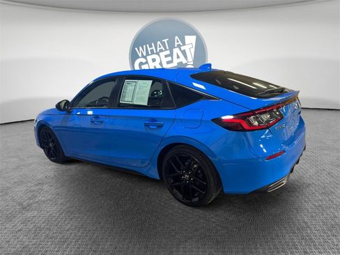 Used 2023 Honda Civic Sport image 6