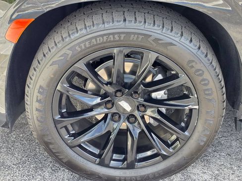 Used 2023 Cadillac Escalade ESV Sport Platinum w/ LPO, ONYX Package RWD image 8