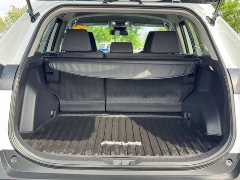 Used 2024 Toyota RAV4 LE AWD/4WD image 7