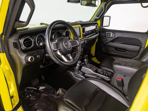 Used 2023 Jeep Wrangler Unlimited Rubicon 392 w/ Trailer Tow Package AWD/4WD image 18