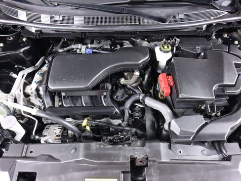 Used 2020 Nissan Rogue Sport S image 40