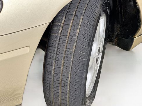 Used 2001 Toyota Solara SE FWD image 24