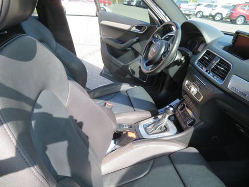 Used 2016 Audi Q3 2.0T Prestige image 22