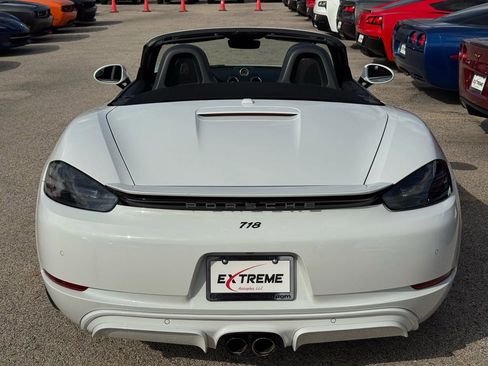 Used 2024 Porsche 718 Boxster w/ Sportdesign Package image 3